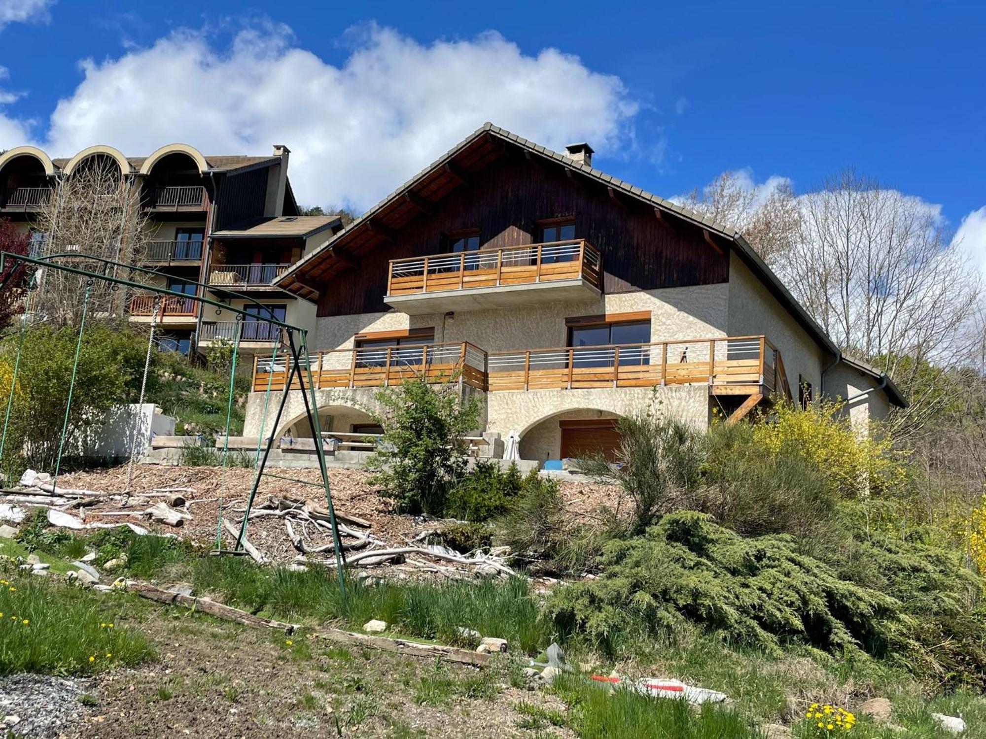 Gite Confort 15 Couchages, Vue Panoramique Montagne Hautes Alpes, Terrasses Embrun Zewnętrze zdjęcie